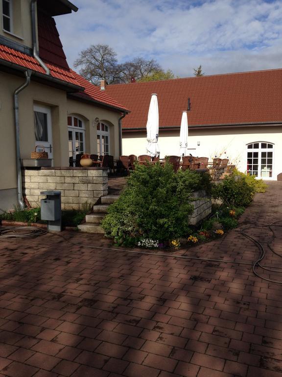 Landgasthaus Am Dolgensee Reichenwalde Exterior photo